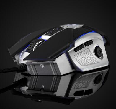 3200DPI 8D USB Wired Aggravated gaming mouse metal backplane